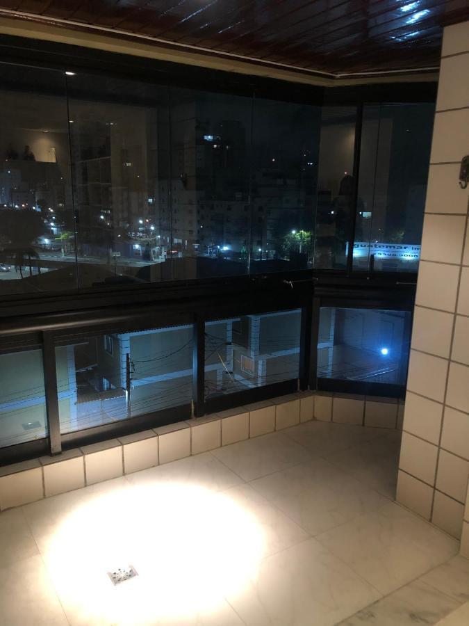 Apartamento Com Varanda E Suite Enseada Гуаружа Екстер'єр фото