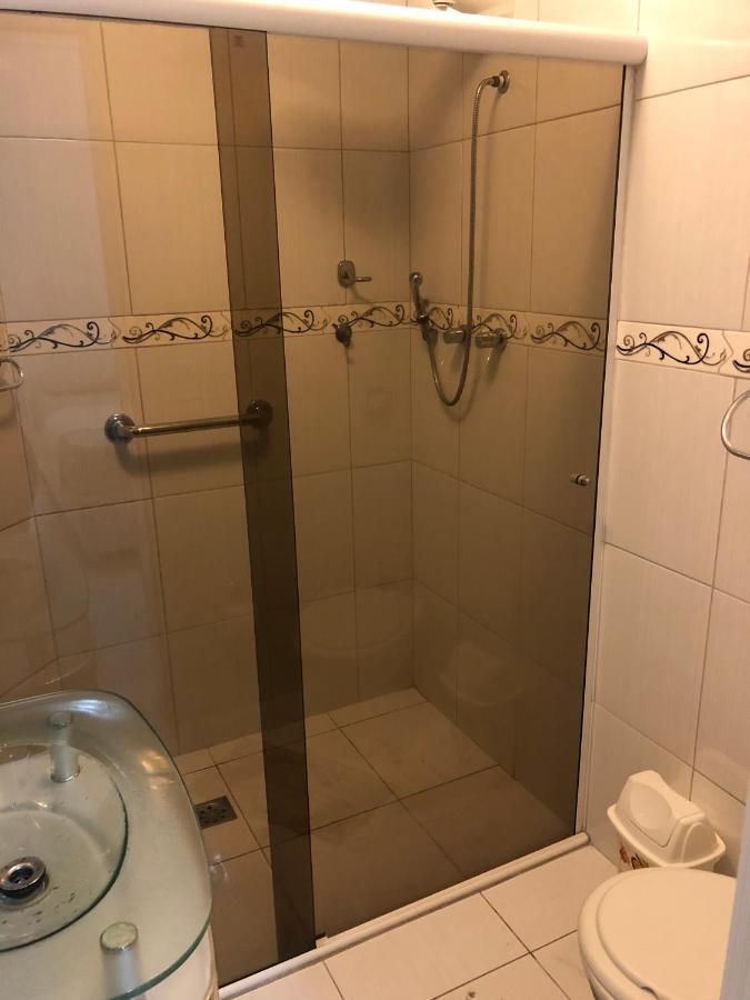 Apartamento Com Varanda E Suite Enseada Гуаружа Екстер'єр фото
