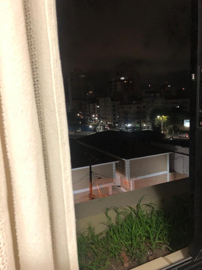 Apartamento Com Varanda E Suite Enseada Гуаружа Екстер'єр фото