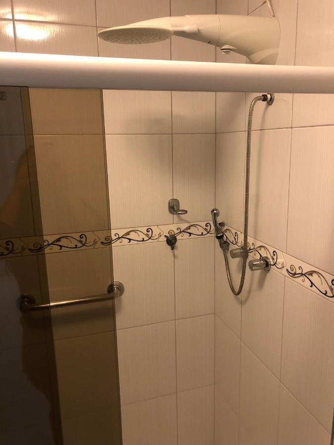 Apartamento Com Varanda E Suite Enseada Гуаружа Екстер'єр фото